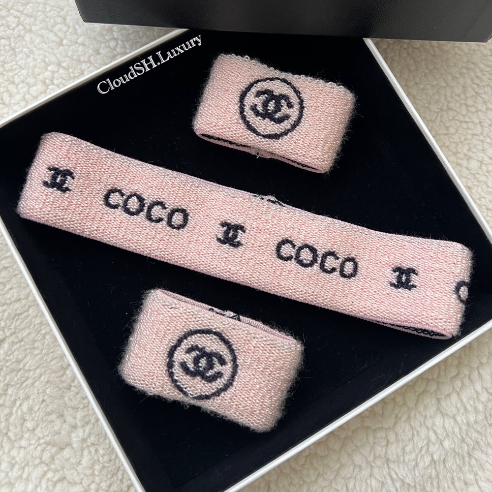Auth Chanel Sport Line CC Logo Pink Terry Cloth Sweatband Set